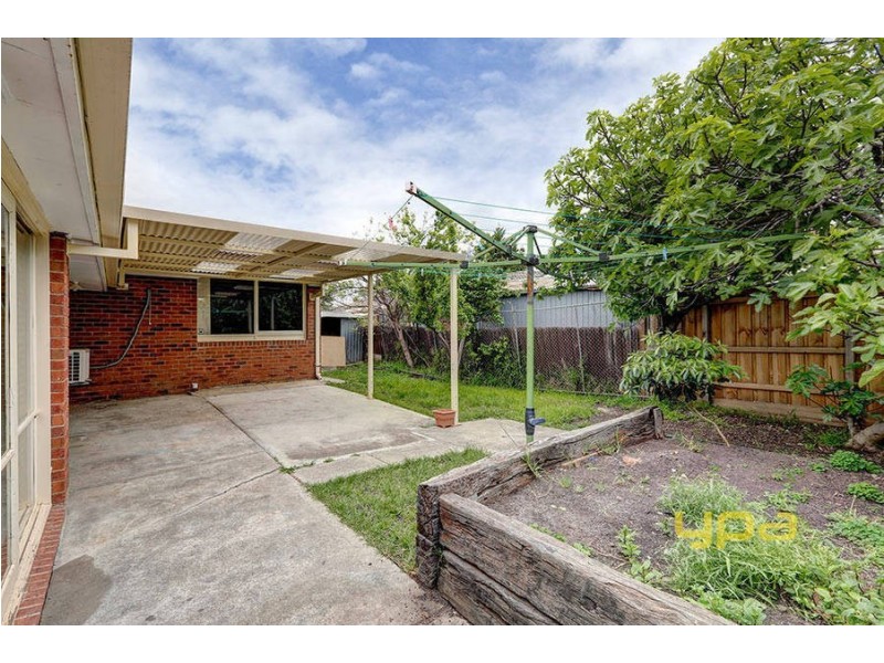 10  Camms Way, Meadow Heights VIC 3048