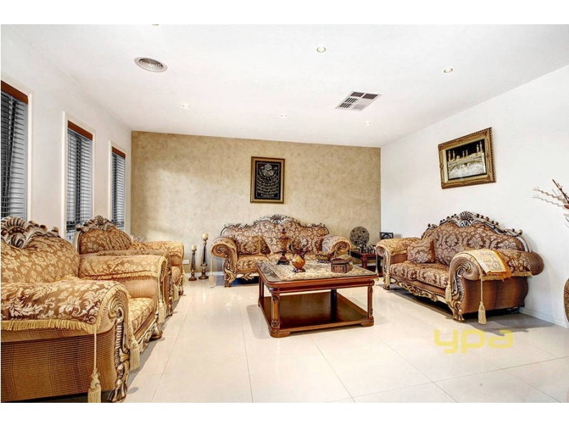 54 Serendip Crescent, Greenvale VIC 3059