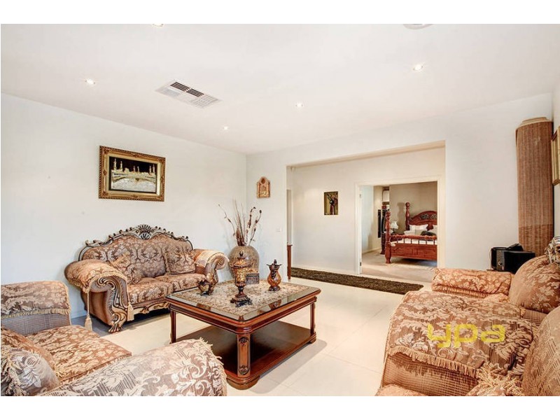 54 Serendip Crescent, Greenvale VIC 3059