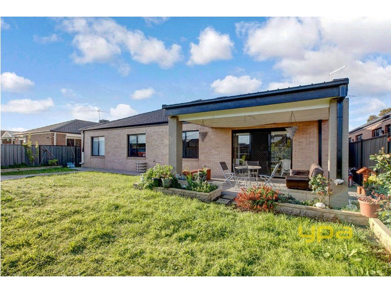 54 Serendip Crescent, Greenvale VIC 3059
