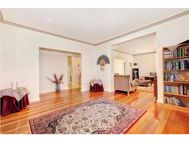 44 Stillwell Crescent, Roxburgh Park VIC 3064