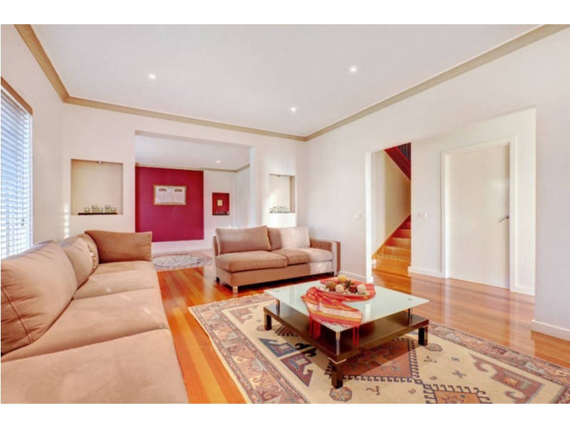 44 Stillwell Crescent, Roxburgh Park VIC 3064