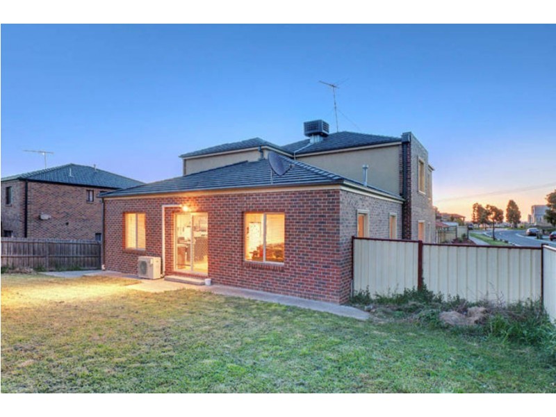 44 Stillwell Crescent, Roxburgh Park VIC 3064