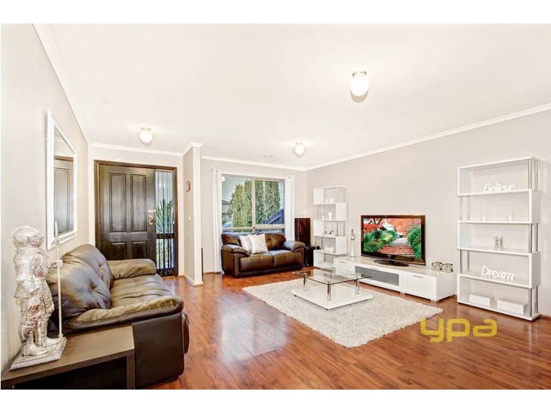 9 Lena Lane, Roxburgh Park VIC 3064