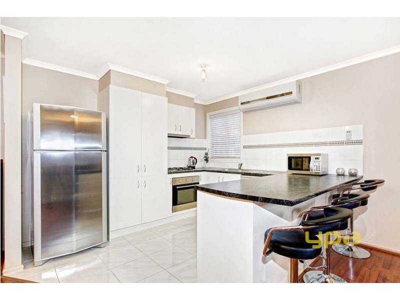 9 Lena Lane, Roxburgh Park VIC 3064