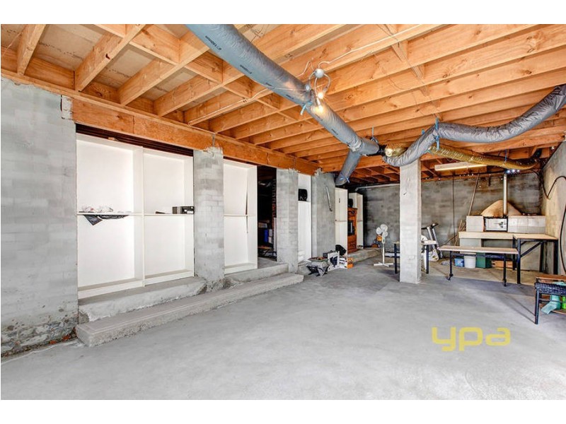 3 Gaussberg Walk, Roxburgh Park VIC 3064