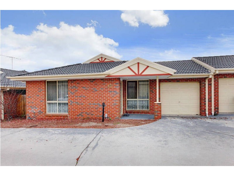 23/4-16 Melaleuca Drive, Meadow Heights VIC 3048