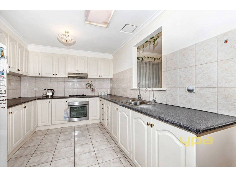 4 Crossley Crescent, Coolaroo VIC 3048