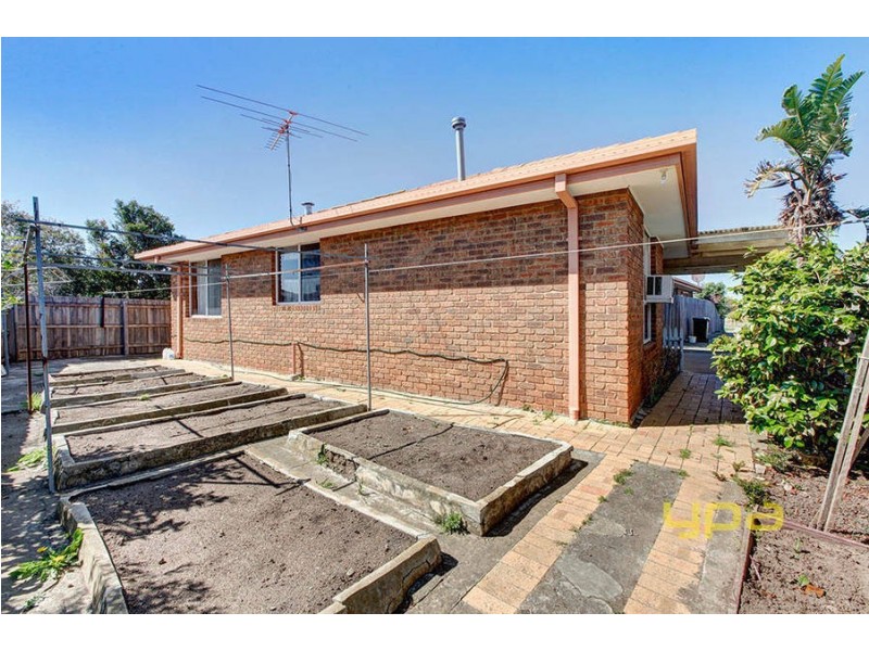 2/32 Lightwood Crescent, Meadow Heights VIC 3048