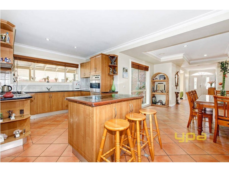 12 Dendy Court, Roxburgh Park VIC 3064