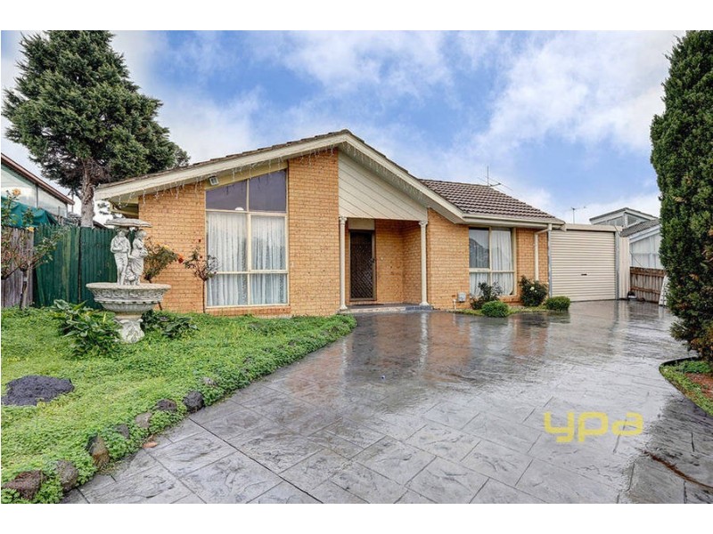 9 McNicol Close, Meadow Heights VIC 3048