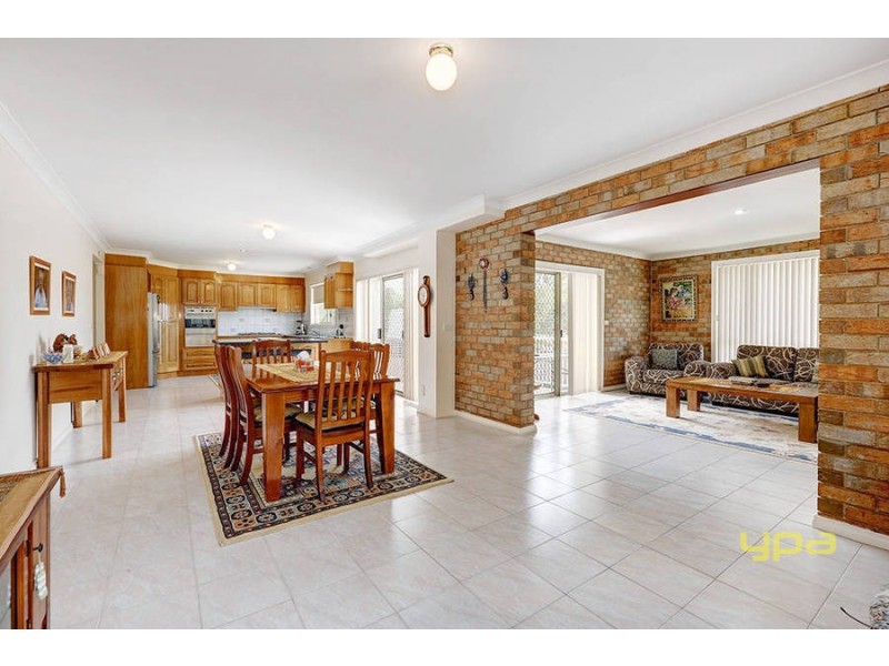 17 Cashmore Place, Roxburgh Park VIC 3064