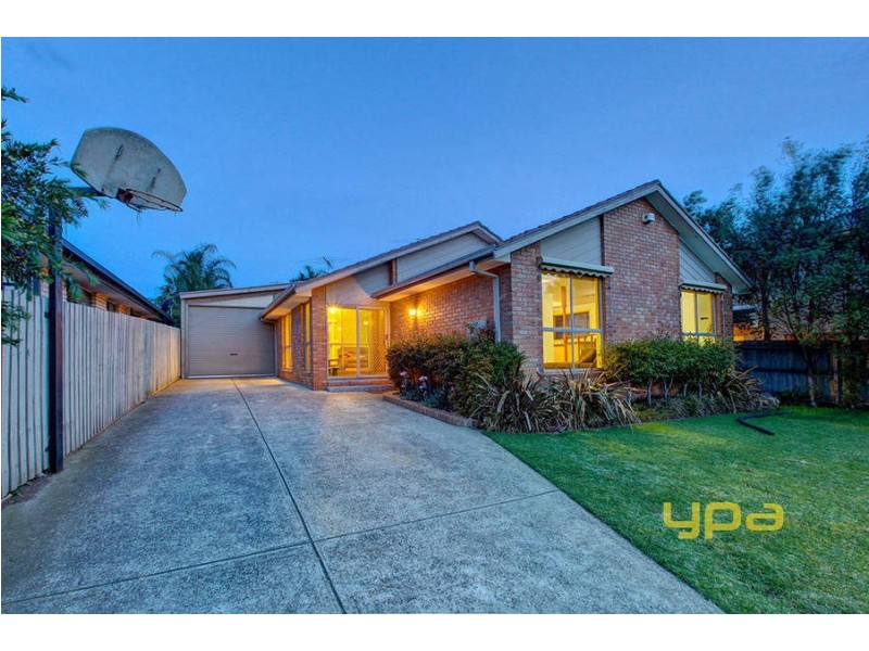 12 Ironbark Court, Meadow Heights VIC 3048