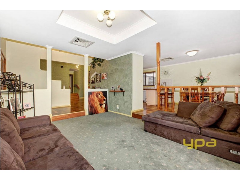 12 Ironbark Court, Meadow Heights VIC 3048