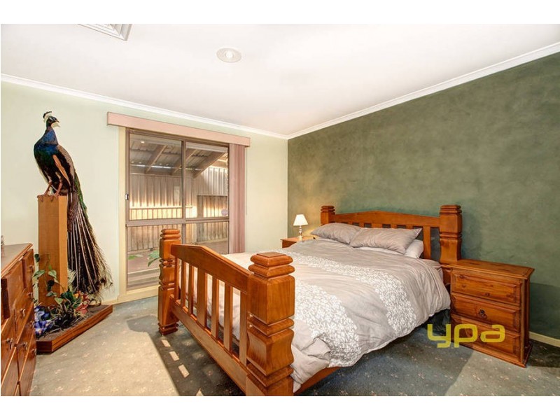 12 Ironbark Court, Meadow Heights VIC 3048