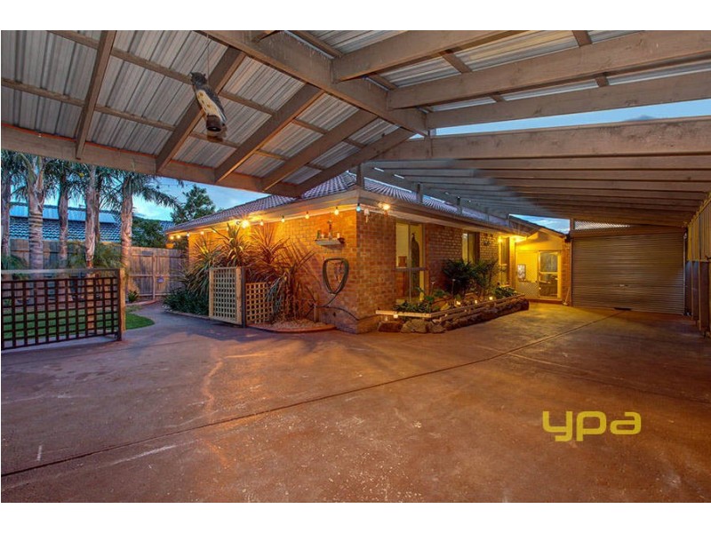 12 Ironbark Court, Meadow Heights VIC 3048