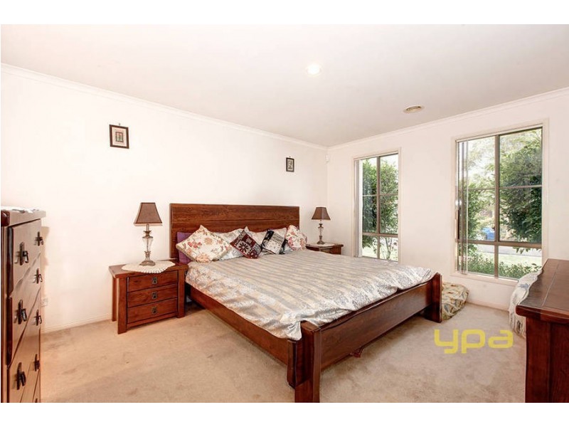 3 Shortridge Circuit, Roxburgh Park VIC 3064