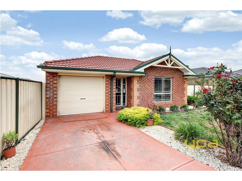 11  Darlington Court, Roxburgh Park VIC 3064