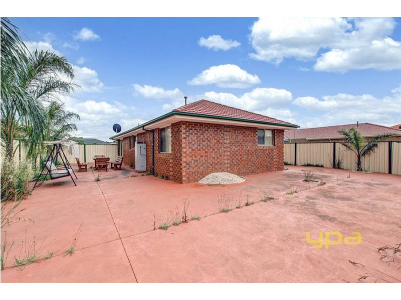 11  Darlington Court, Roxburgh Park VIC 3064