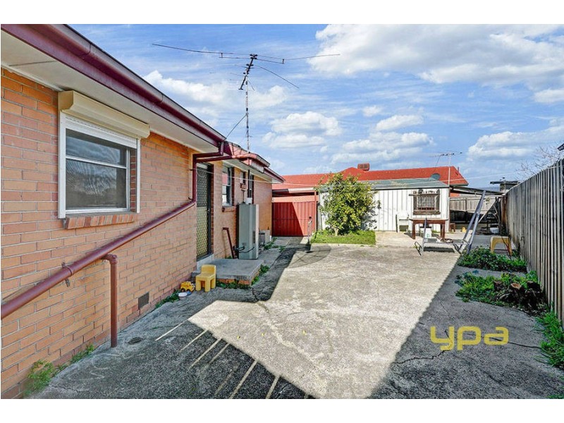 1 Guildford Avenue, Coolaroo VIC 3048