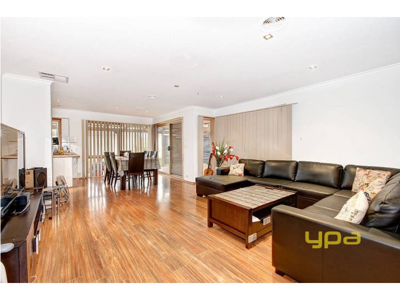 4 Airley Court, Meadow Heights VIC 3048