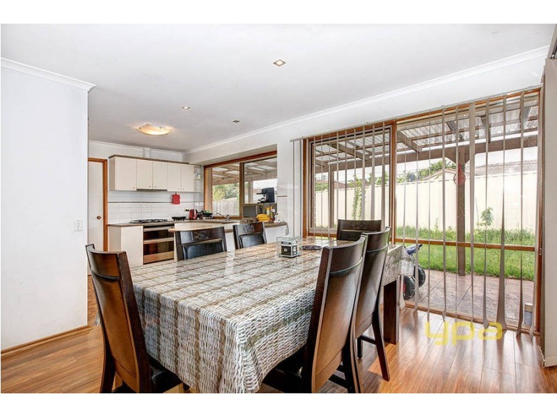 4 Airley Court, Meadow Heights VIC 3048