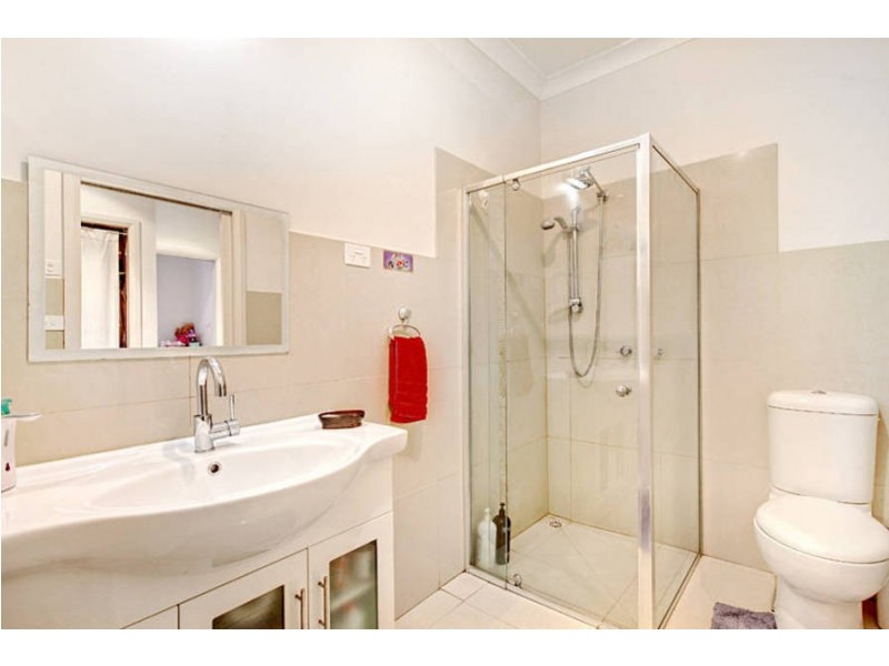 2/17 Woods Close, Meadow Heights VIC 3048