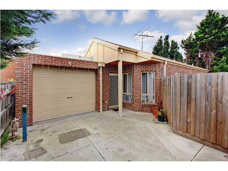 2/17 Woods Close, Meadow Heights VIC 3048