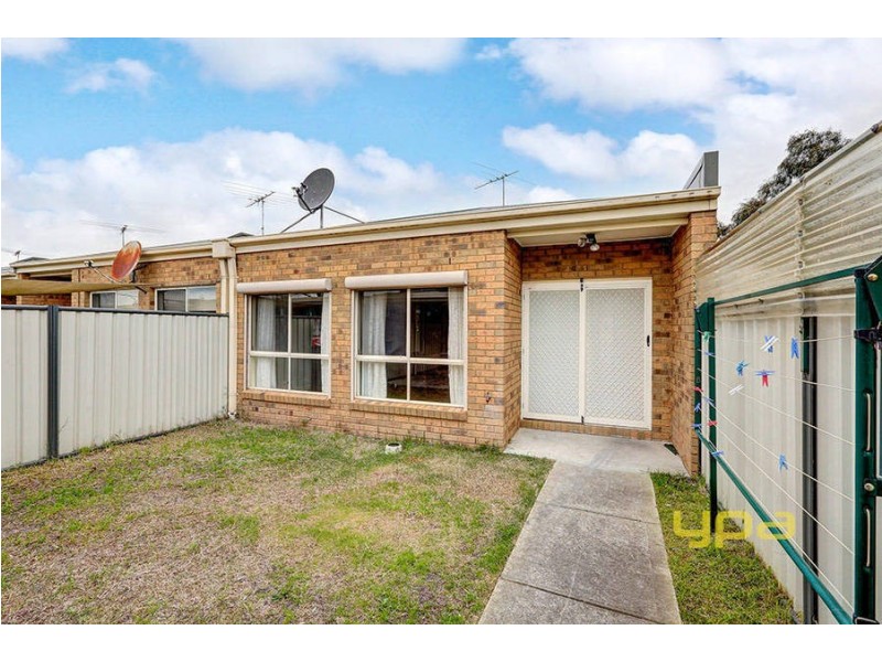 19 Grenville Terrace, Roxburgh Park VIC 3064