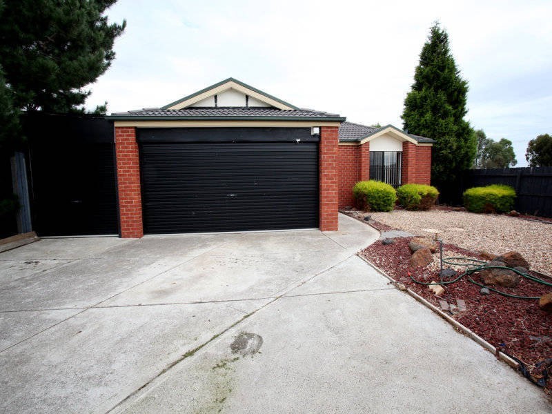 33 Mensa Court, Roxburgh Park VIC 3064