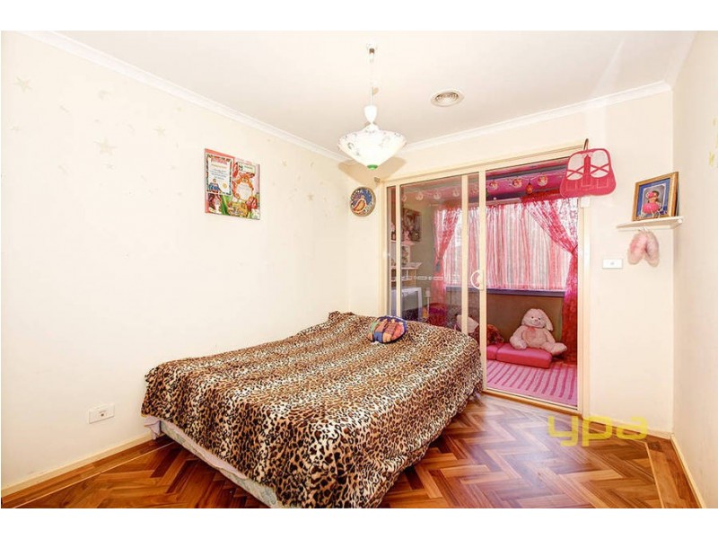 36 Paroo Avenue, Roxburgh Park VIC 3064