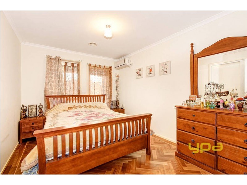 36 Paroo Avenue, Roxburgh Park VIC 3064