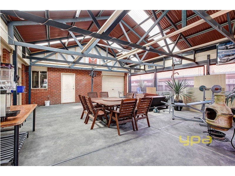 5 Bonney Place, Roxburgh Park VIC 3064