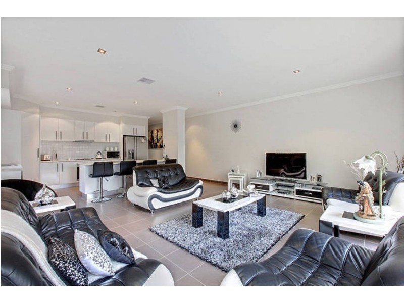 9/5 Korab Place, Roxburgh Park VIC 3064