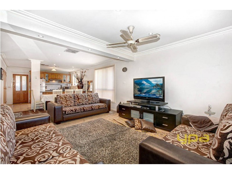 44 Fuschia Place, Meadow Heights VIC 3048