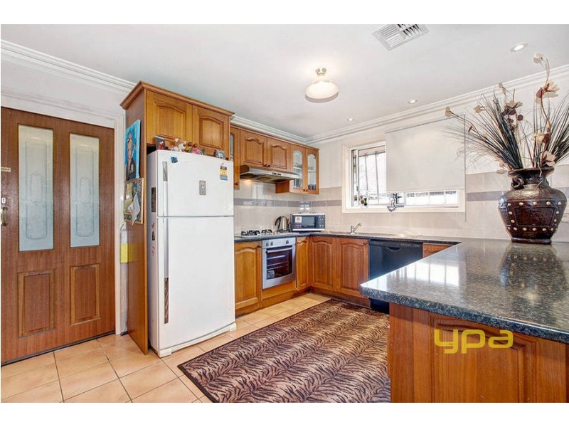 44 Fuschia Place, Meadow Heights VIC 3048