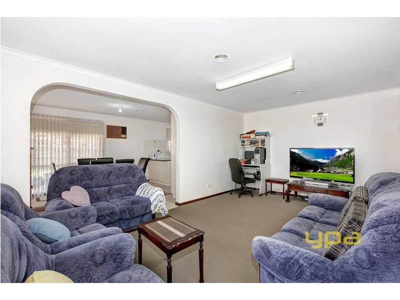 9 Shelbourne Court, Meadow Heights VIC 3048