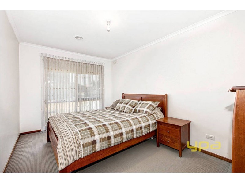 9 Shelbourne Court, Meadow Heights VIC 3048