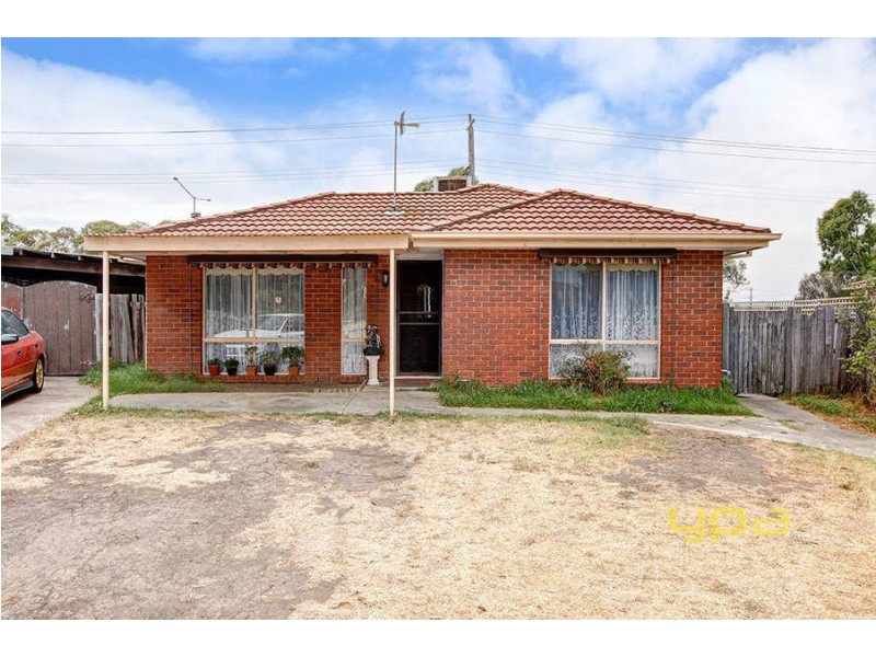 34 Mitchell Crescent, Meadow Heights VIC 3048