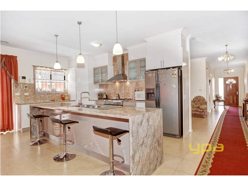 20 Mensa Court, Roxburgh Park VIC 3064