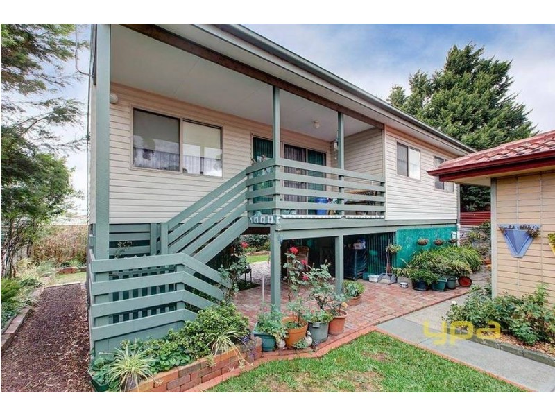 14 Navarre Court, Meadow Heights VIC 3048