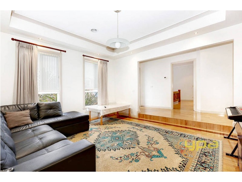 7 Yellowstone Court, Roxburgh Park VIC 3064