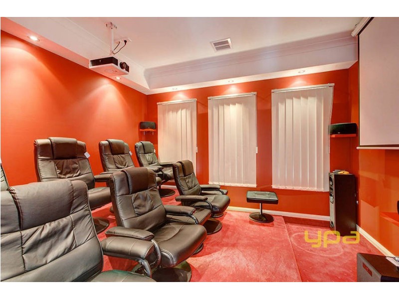 56 Bluebird Way, Roxburgh Park VIC 3064