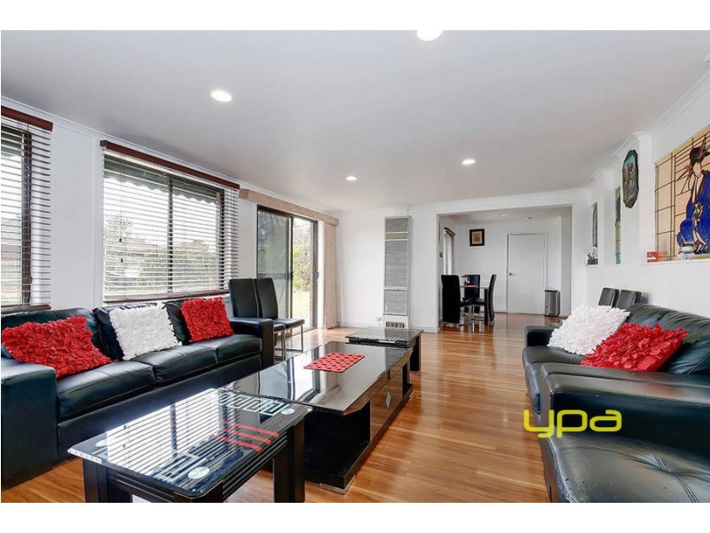 15 Eldorado Crescent, Meadow Heights VIC 3048