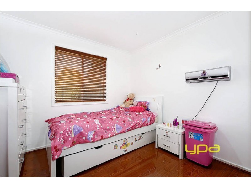 15 Eldorado Crescent, Meadow Heights VIC 3048