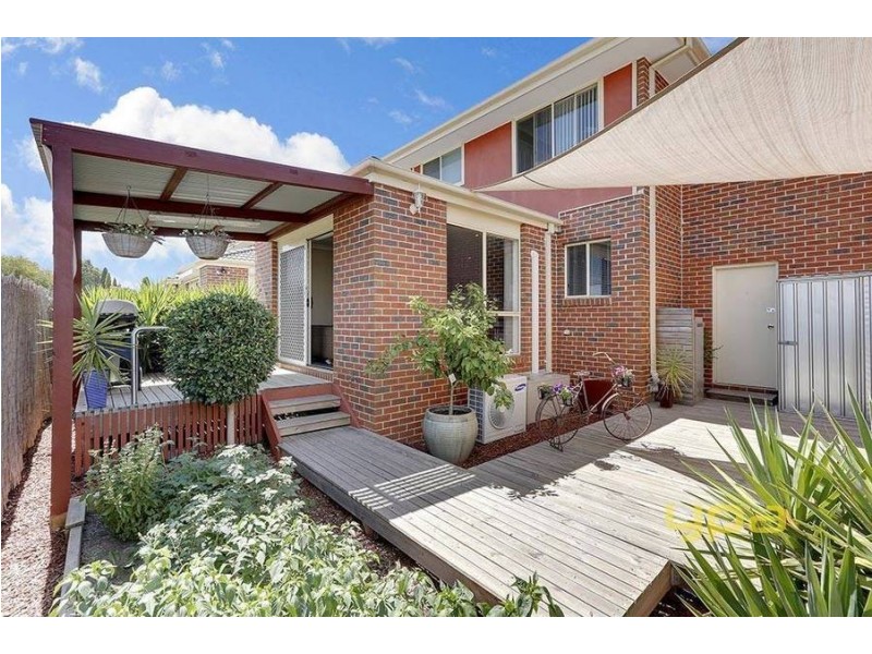 6/4-16 Melaleuca Drive, Meadow Heights VIC 3048