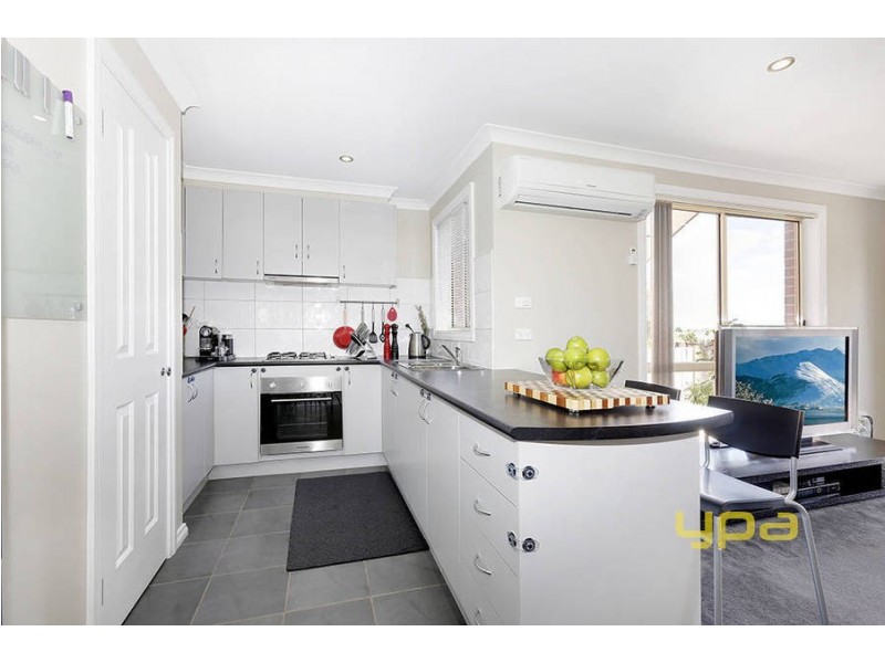 6/4-16 Melaleuca Drive, Meadow Heights VIC 3048