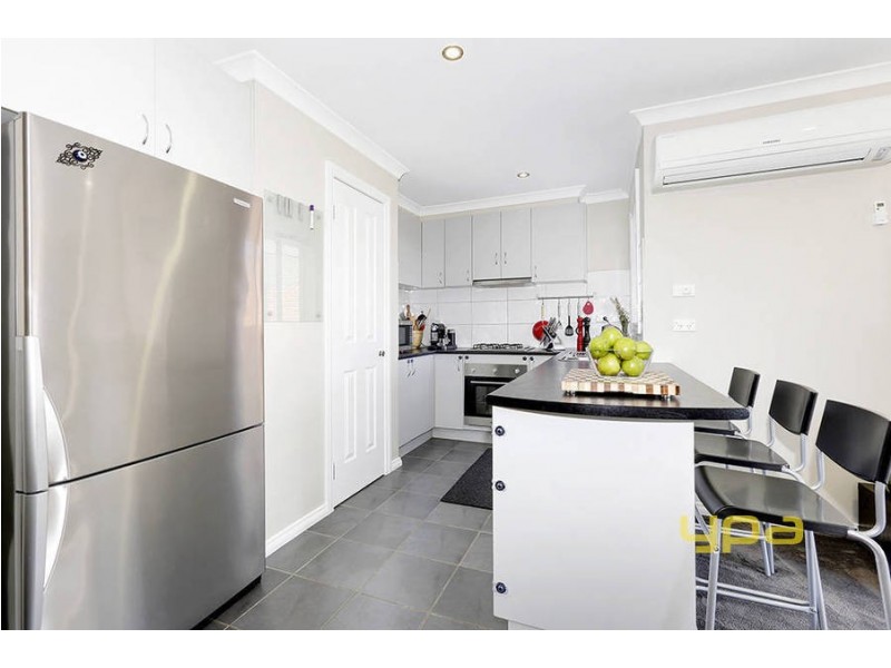 6/4-16 Melaleuca Drive, Meadow Heights VIC 3048