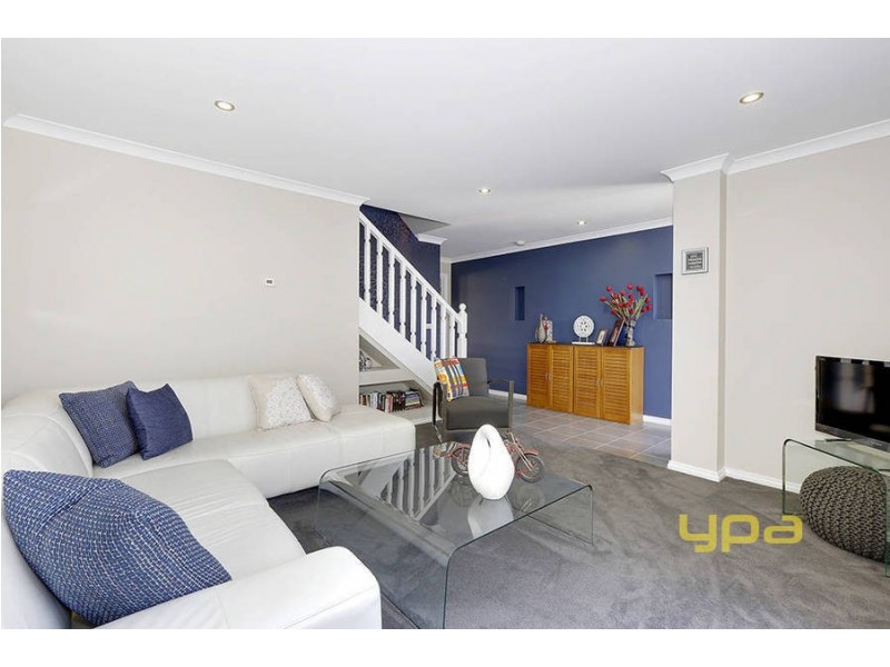 6/4-16 Melaleuca Drive, Meadow Heights VIC 3048