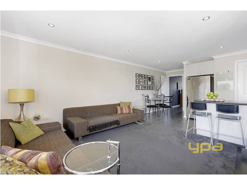 6/4-16 Melaleuca Drive, Meadow Heights VIC 3048